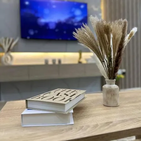 Luxury 1 Bedroom Amazing View Ajman Exterior photo